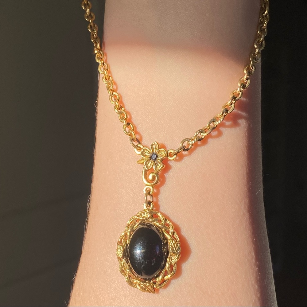 1928 COLLECTION vintage black & gold-tone pendant necklace w/ botanical details